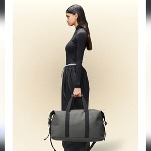 Rains Hilo Weekend Duffle Bag
